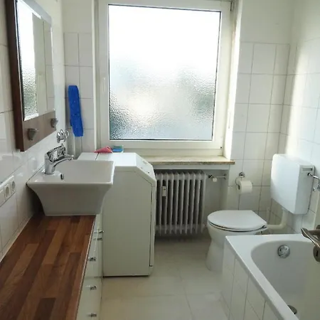 Moderne Am Bahnhof Mit Direkter S-bahn Verbindung Nach Muenchen Apartment