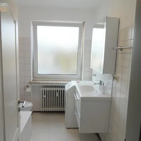 Moderne Am Bahnhof Mit Direkter S-bahn Verbindung Nach Muenchen Apartament